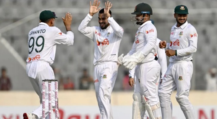 ২য় দিনের খেলা শেষ করলো বাংলাদেশ